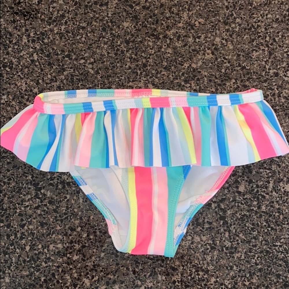 Swimsuit - Picture 2 of 7